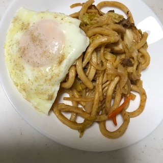 目玉焼き添え♡牛肉ちゃんぽん焼き(^ ^)